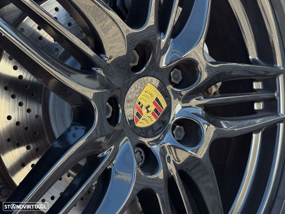Porsche 911 (991) Carrera PDK - 13