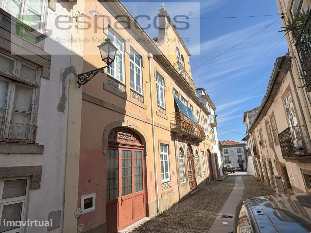 Moradia Centenária para venda em Castelo Branco - Grande imagem: 4/35