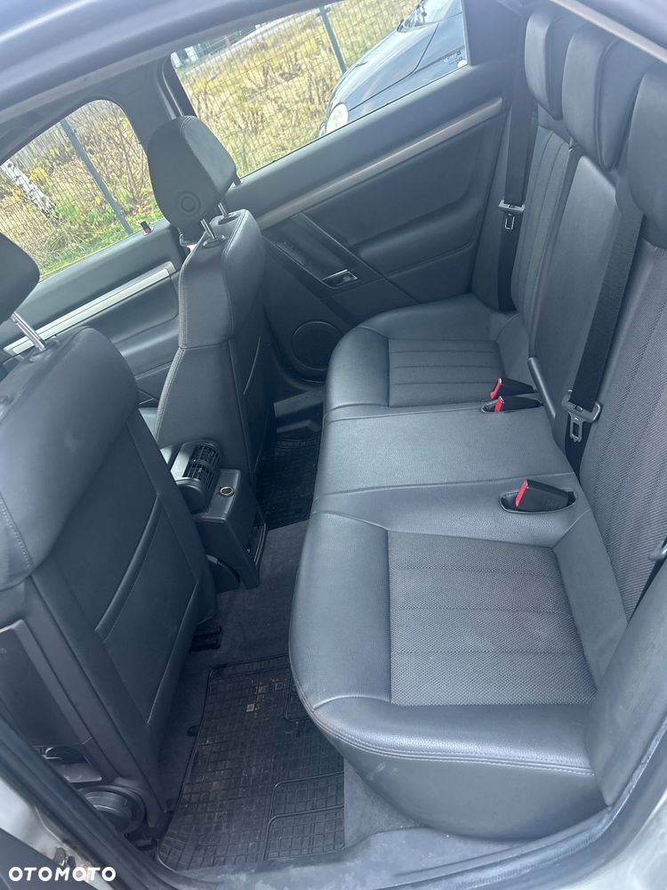 Opel Vectra 1.9 CDTI - 8