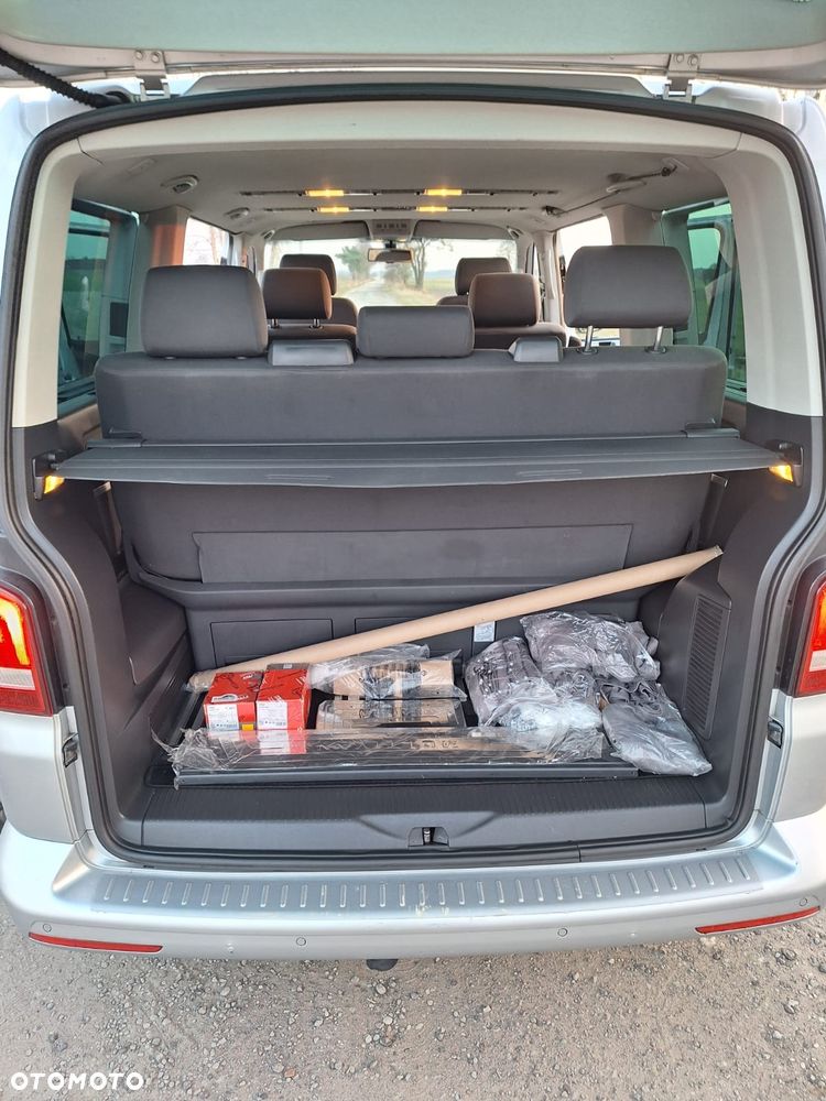 Volkswagen Multivan - 13