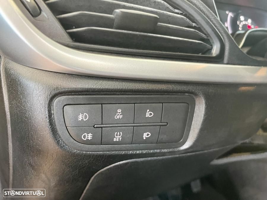 Fiat Tipo Station Wagon 1.3 M-Jet Lounge - 14