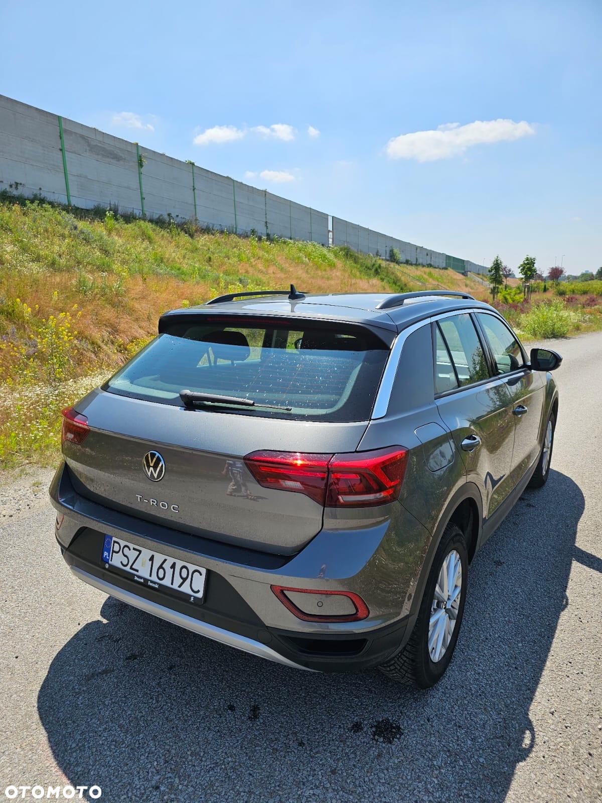 Volkswagen T-Roc 1.5 TSI Life DSG - 2