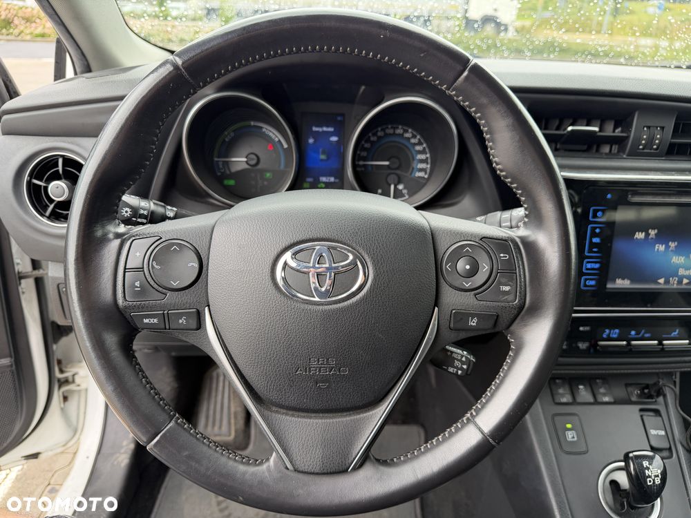 Toyota Auris 1.8 HSD Luna - 10