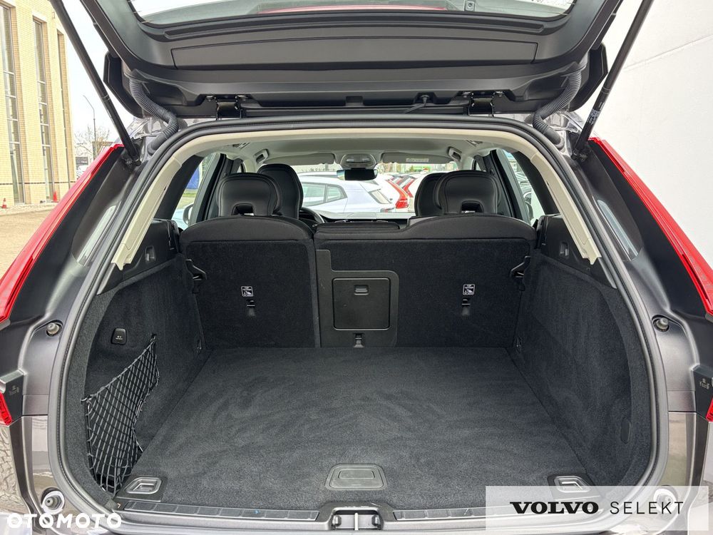 Volvo XC 60 - 21