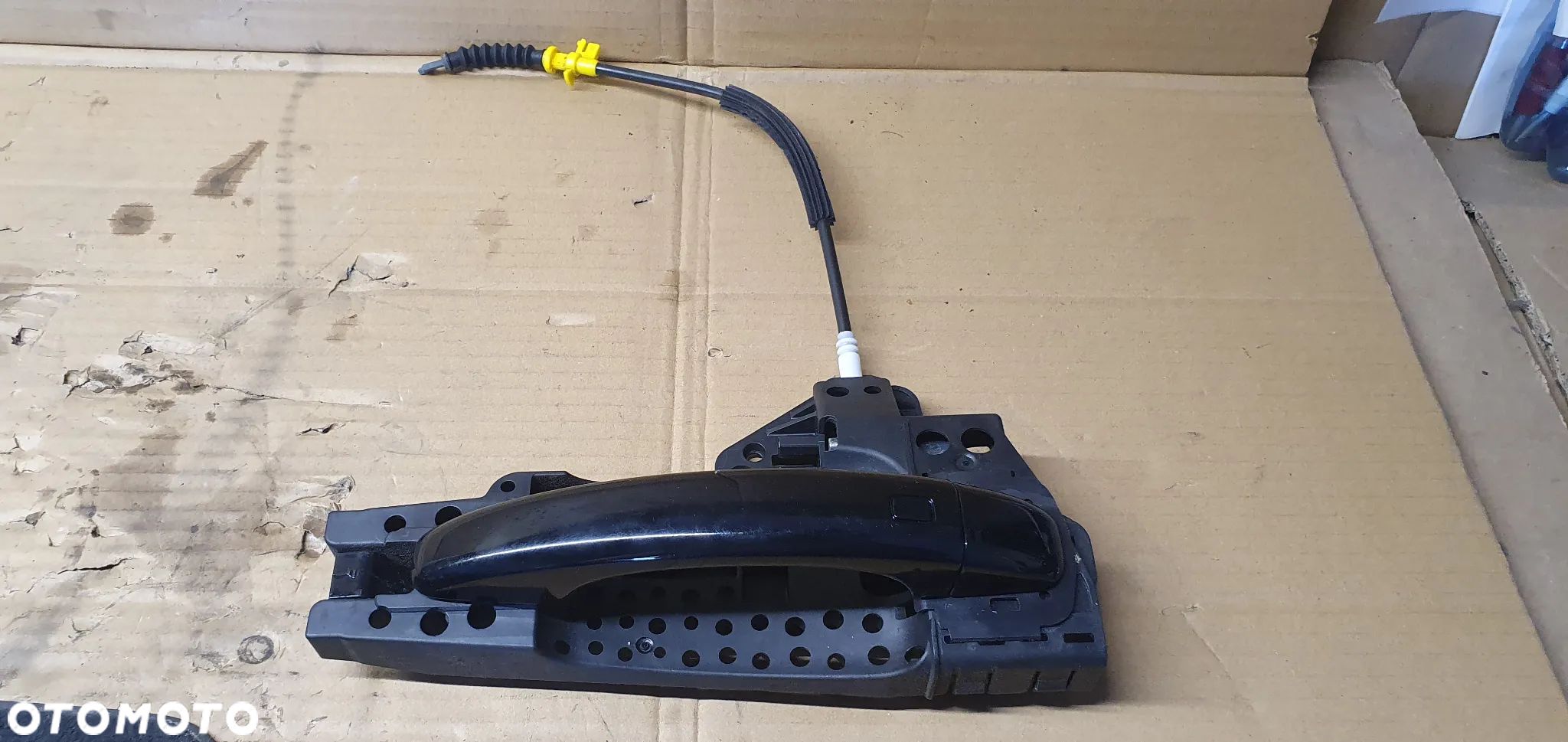 Klamka prawy przód przednia prawa Audi A4 B8 8T0837886A - 1