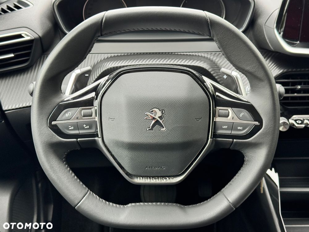 Peugeot 2008 PureTech 130 EAT8 Active Pack - 22