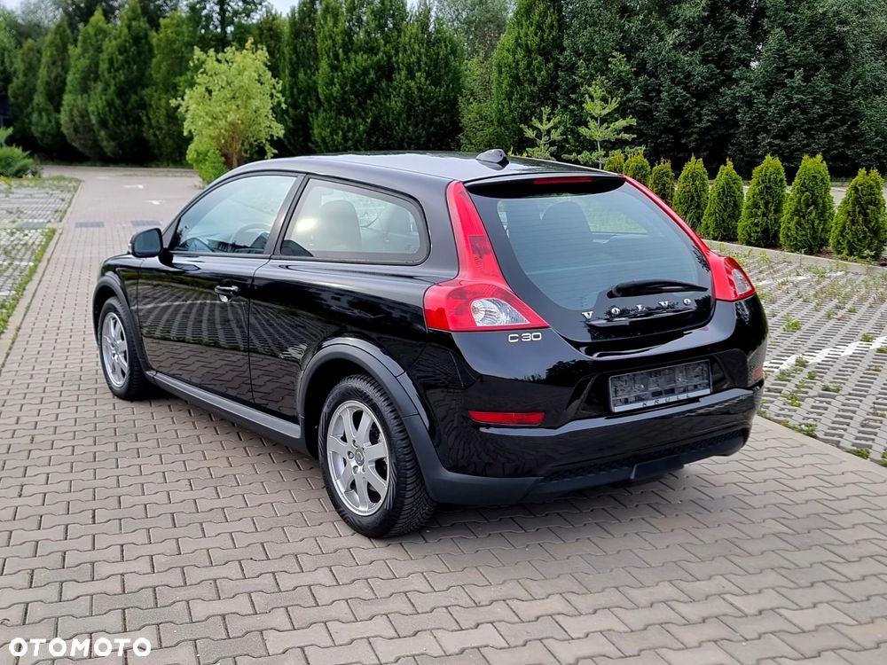 Volvo C30 2.0 Momentum Euro5 - 19