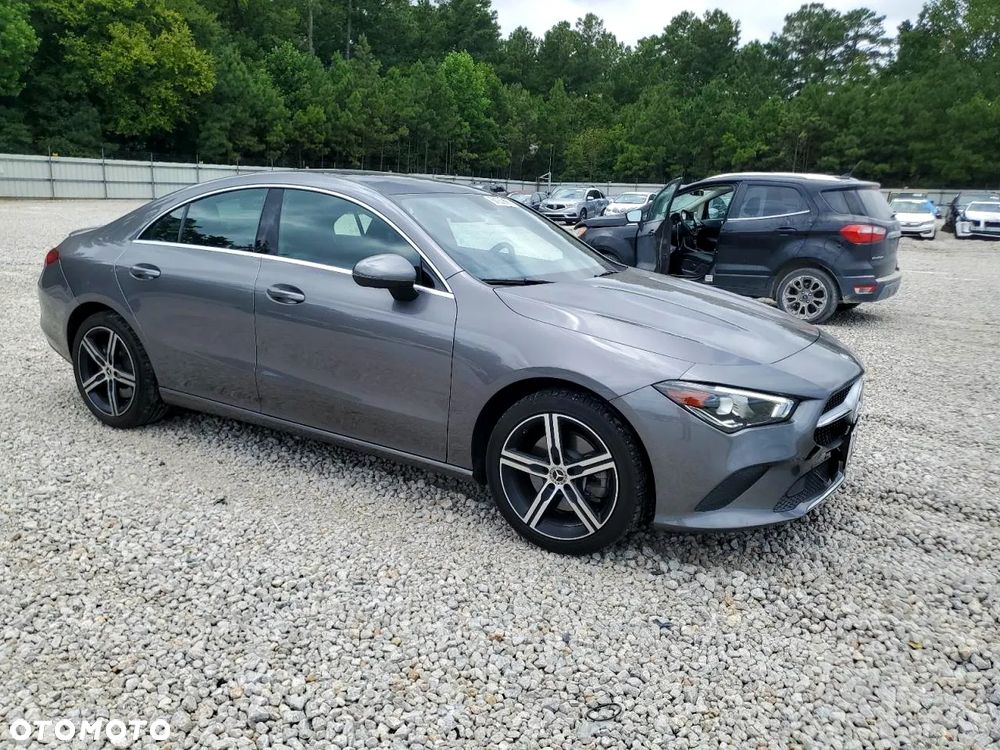 Mercedes-Benz CLA 250 4-Matic 7G-DCT - 5