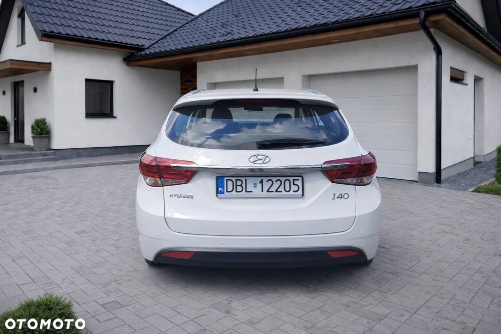 Hyundai i40 Kombi blue 1.6 Classic - 4