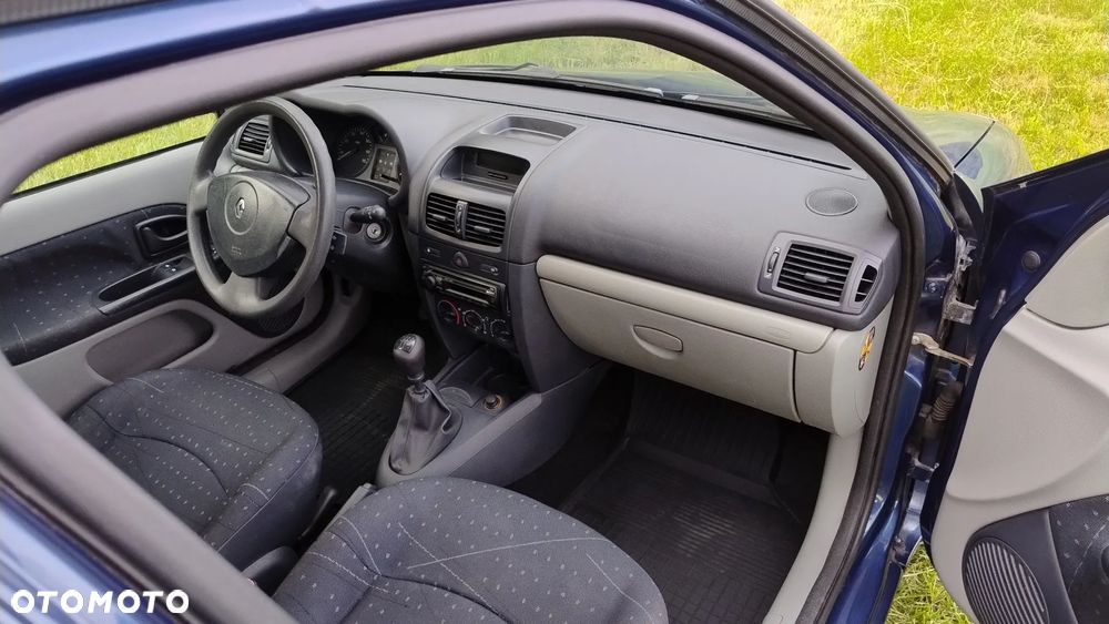 Renault Clio 1.2 16V Emotion - 24