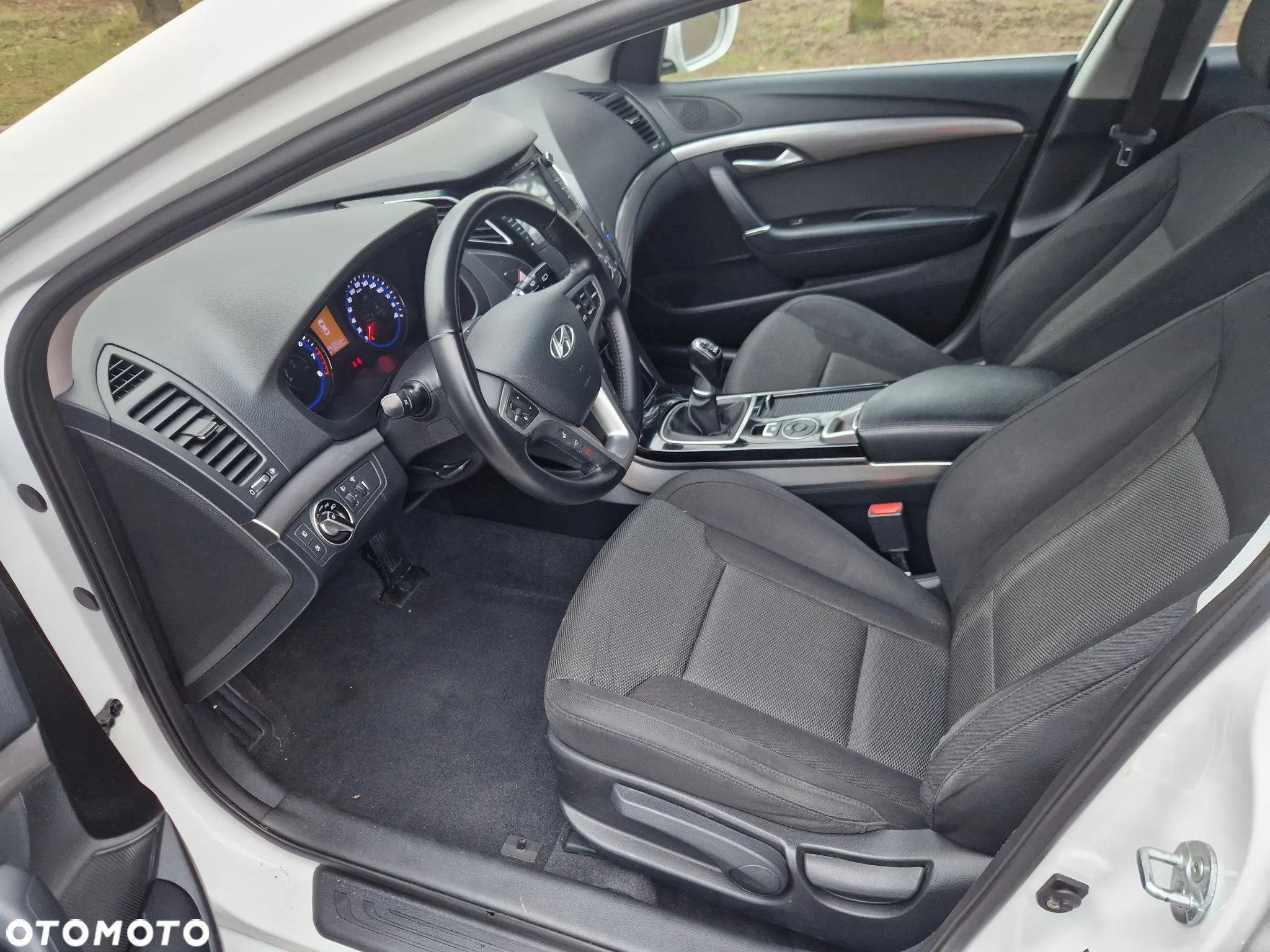 Hyundai i40 Kombi 1.6 Trend - 17