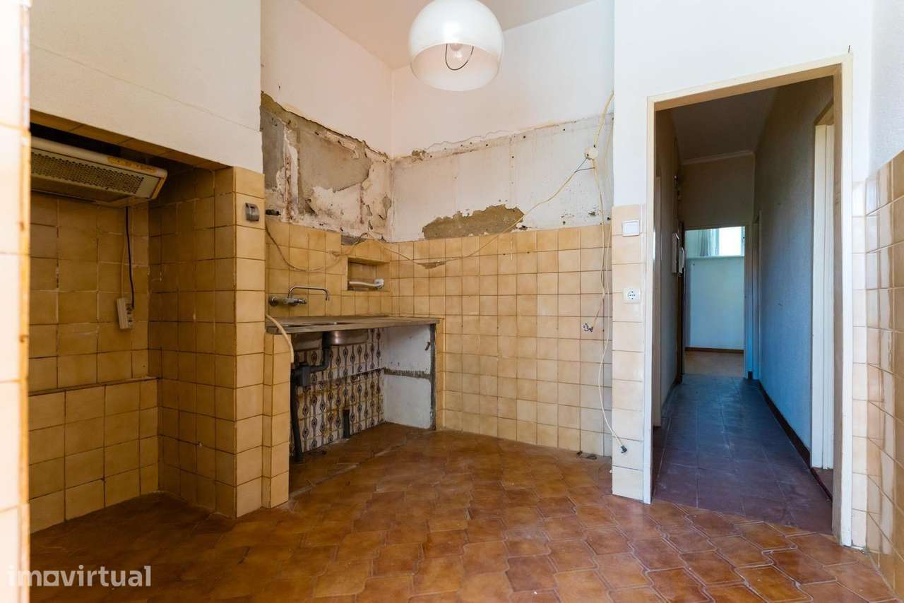 T2+2 para Renovação Total com Terraço - Grande imagem: 2/27