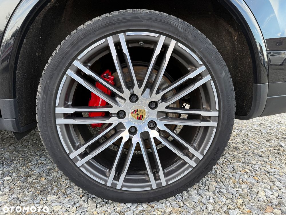 Porsche Cayenne Turbo - 14