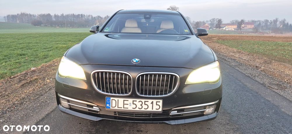 BMW Seria 7 730Ld Edition Exclusive - 14