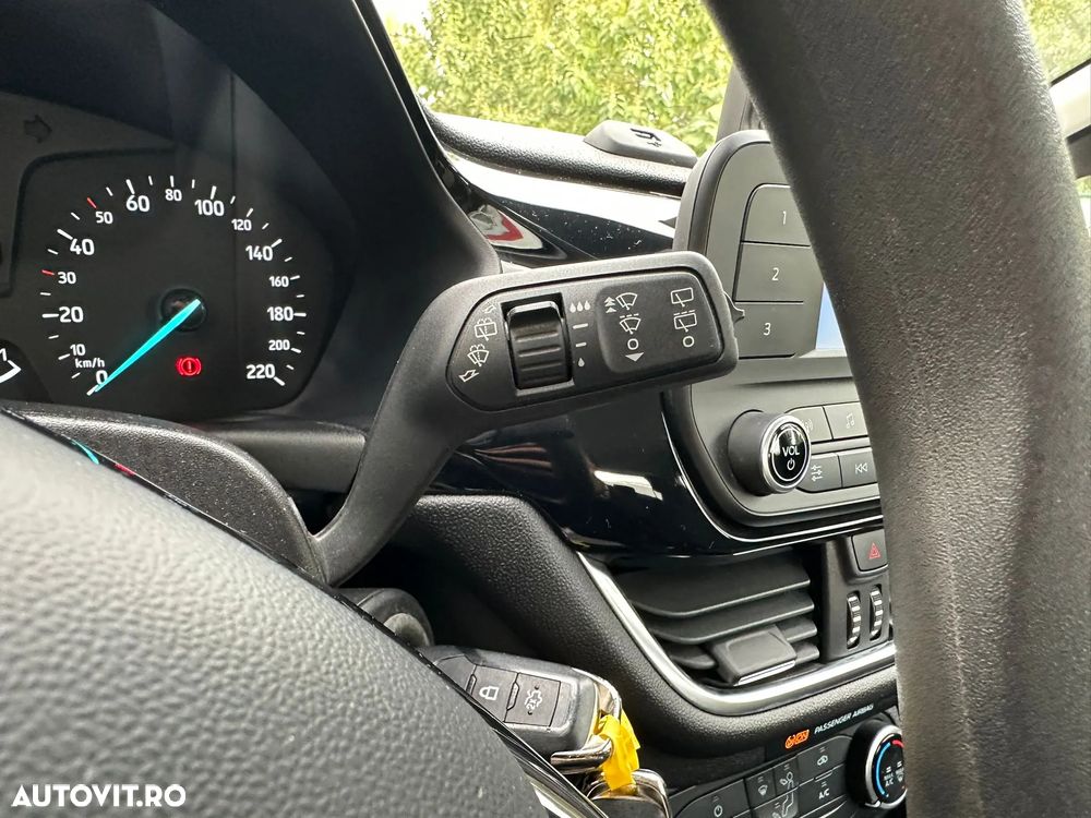 Ford Fiesta 1.1 Trend - 14