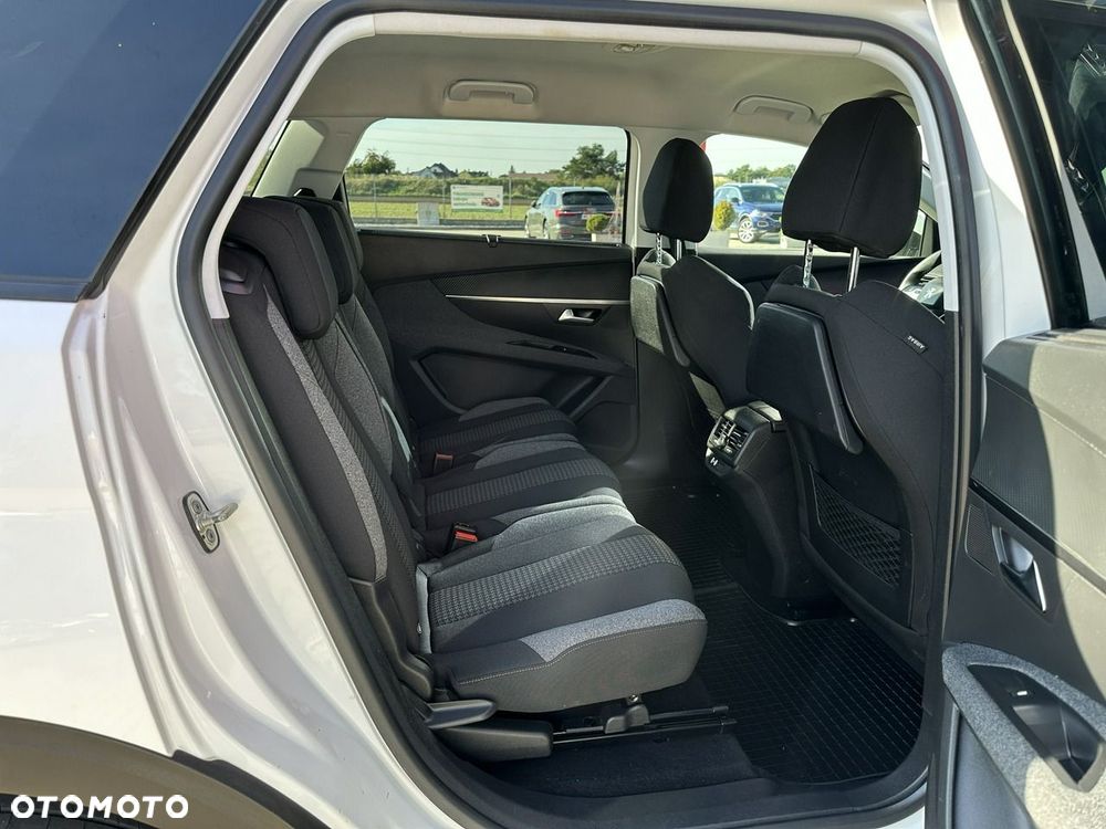 Peugeot 5008 - 14