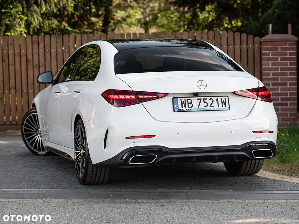 Mercedes-Benz Klasa C 180 mHEV AMG - 38