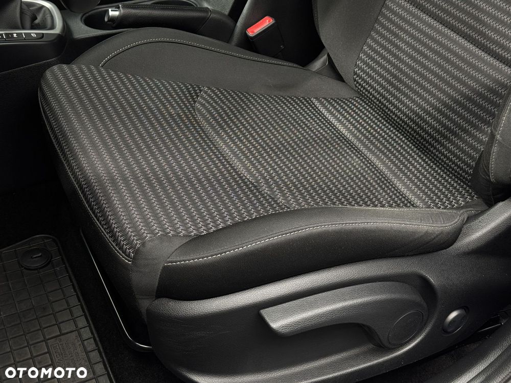 Kia Ceed 1.5 T-GDI M - 13