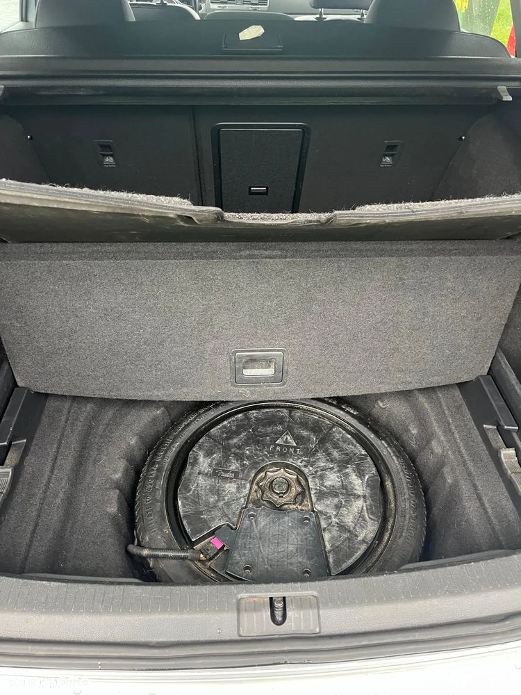 Volkswagen Golf - 19