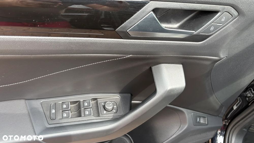 Volkswagen T-Roc 1.5 TSI R-Line Plus DSG - 38
