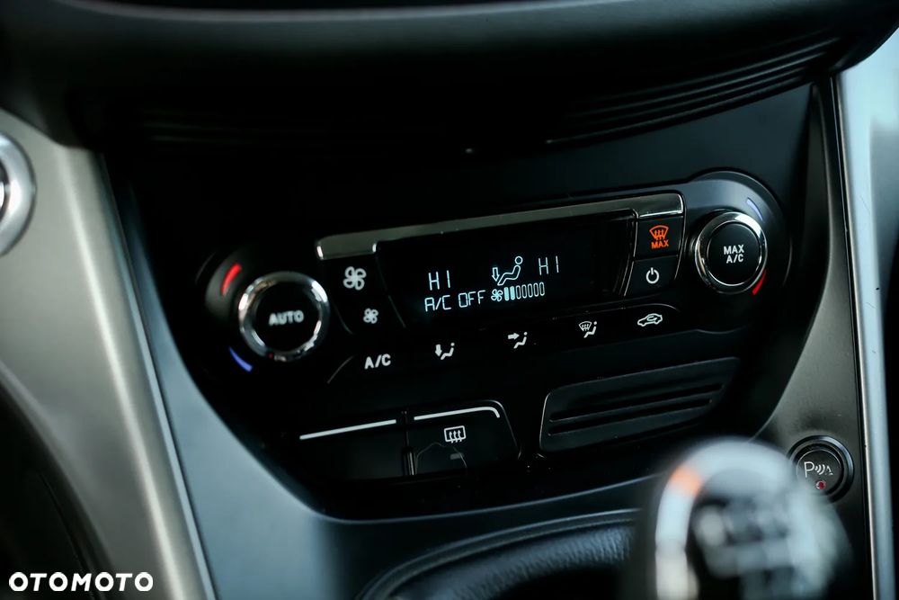 Ford Kuga 2.0 TDCi 2x4 SYNC - 32