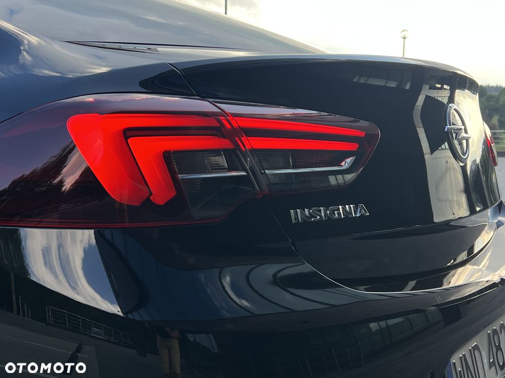 Opel Insignia 2.0 T Business Elegance S&S - 11