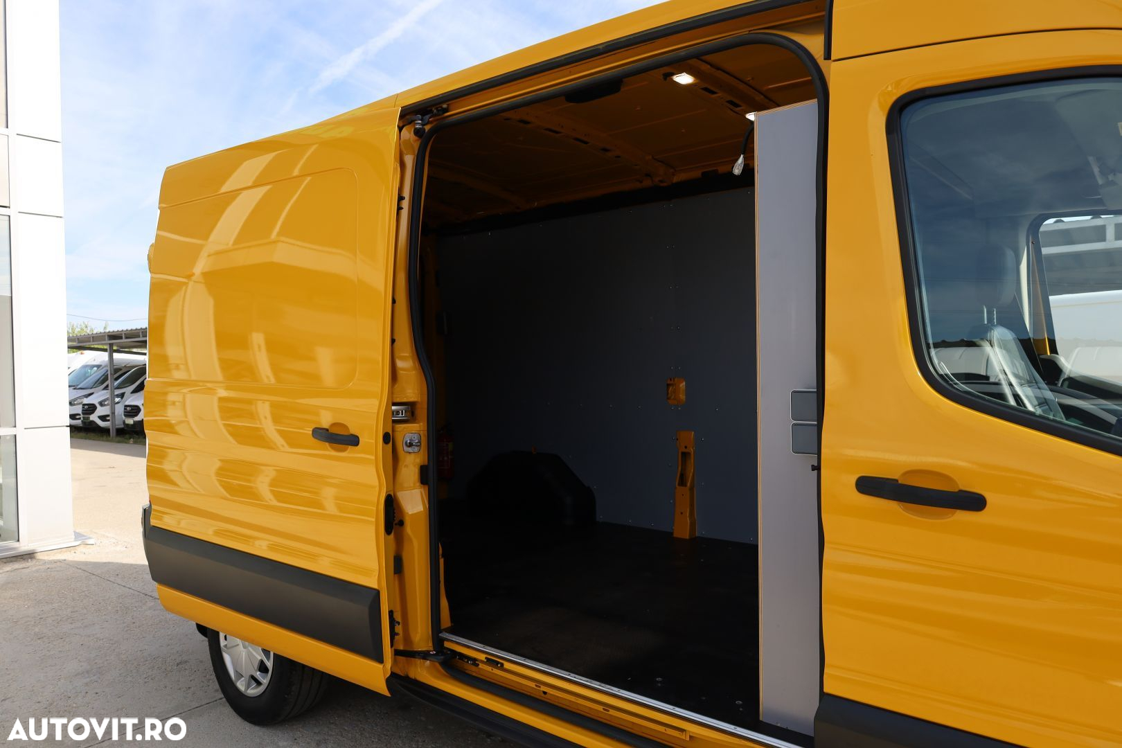 Ford Transit - 15