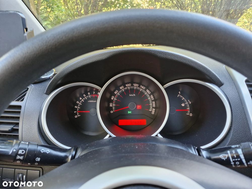 Kia Venga 1.4 M - 16