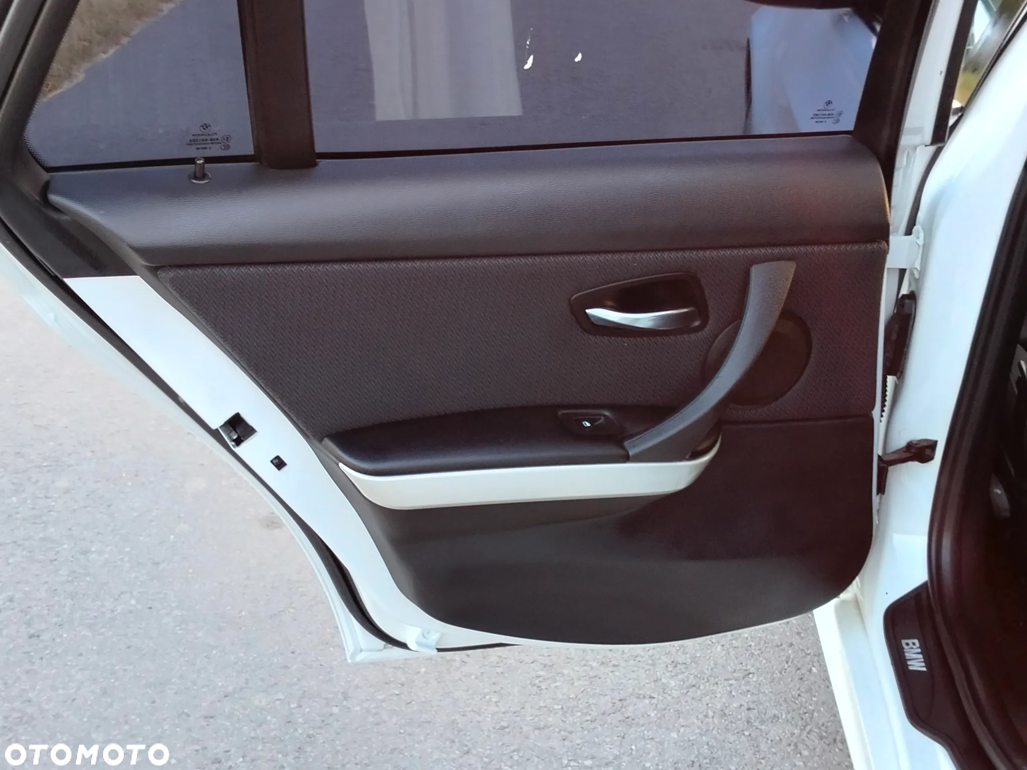 BMW Seria 3 318d Sport Line - 29