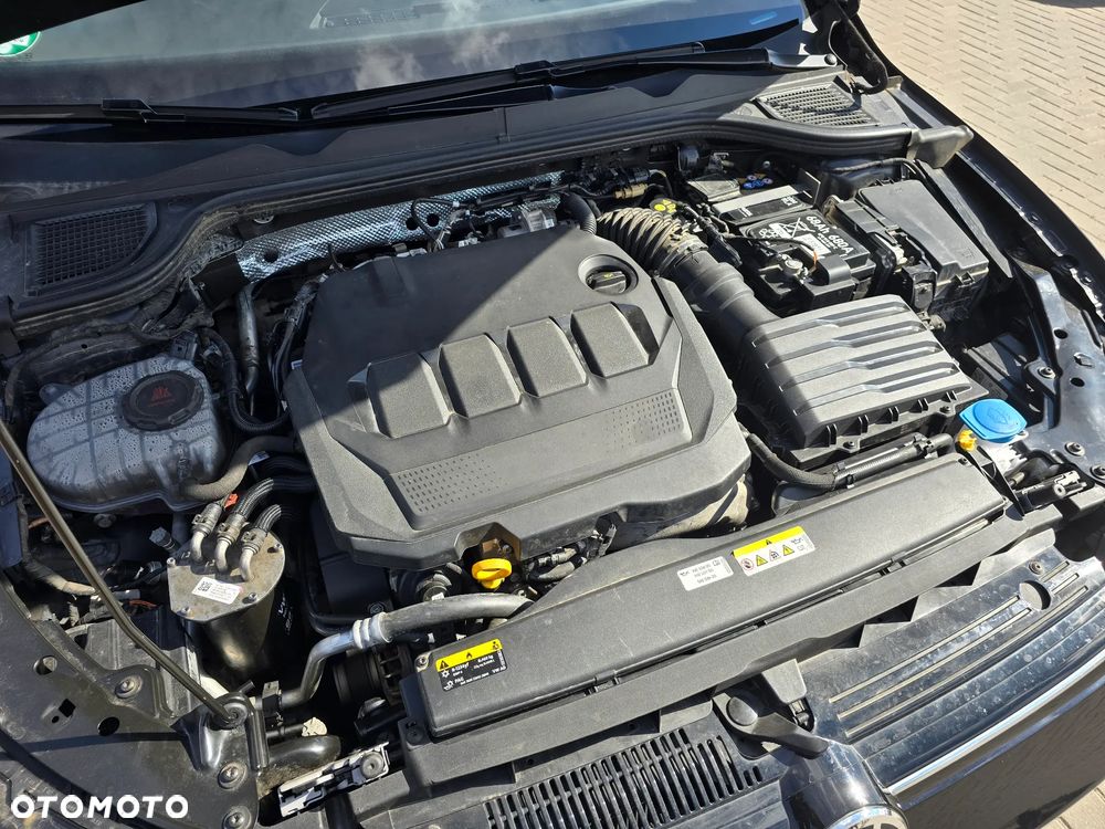 Volkswagen Golf - 16