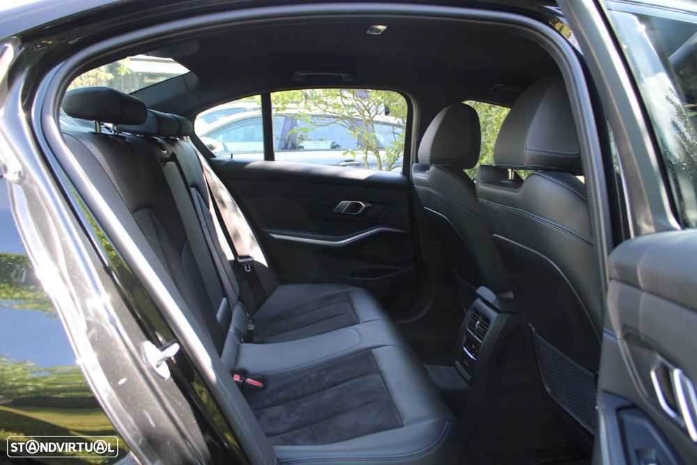 BMW 320 e Pack M Auto - 23