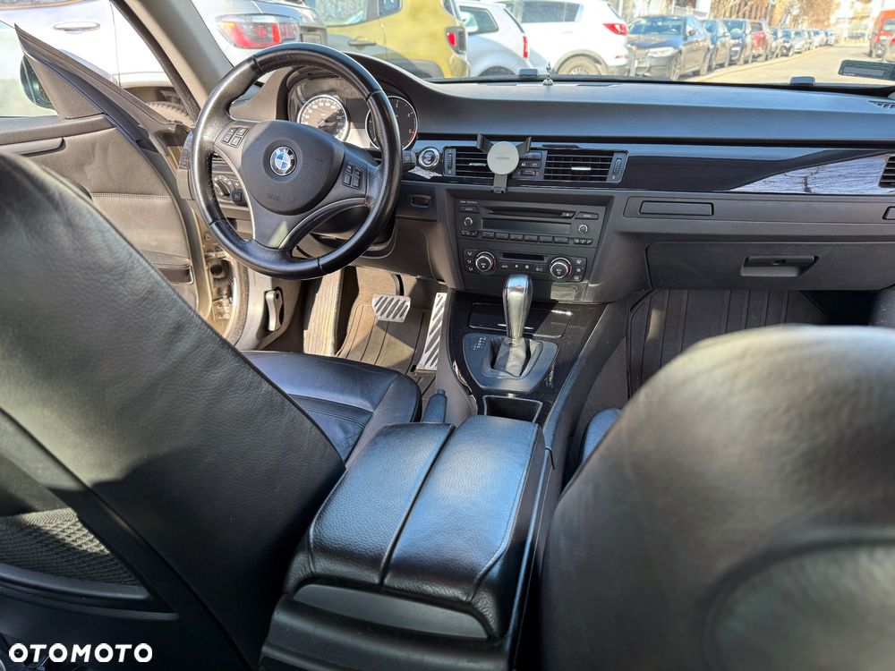 BMW Seria 3 320d DPF - 18