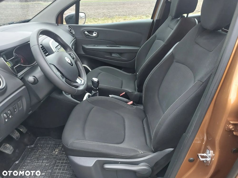 Renault Captur - 16
