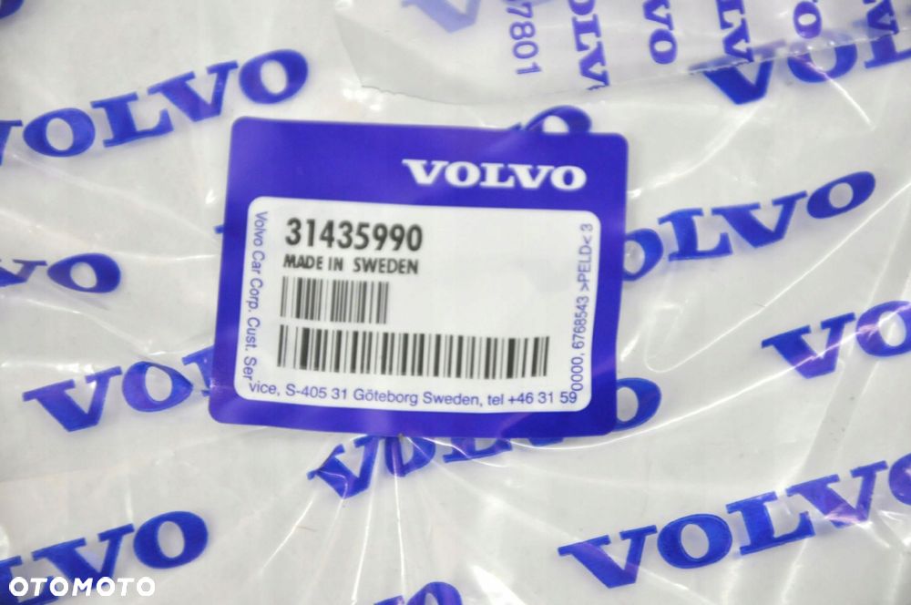 VOLVO XC60 II przednie chlapacze oryginal kpl OE - 4