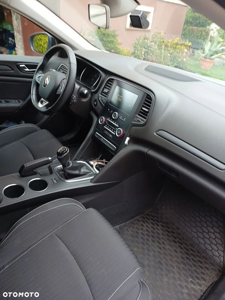 Renault Megane 1.6 SCe Limited 2018 - 10