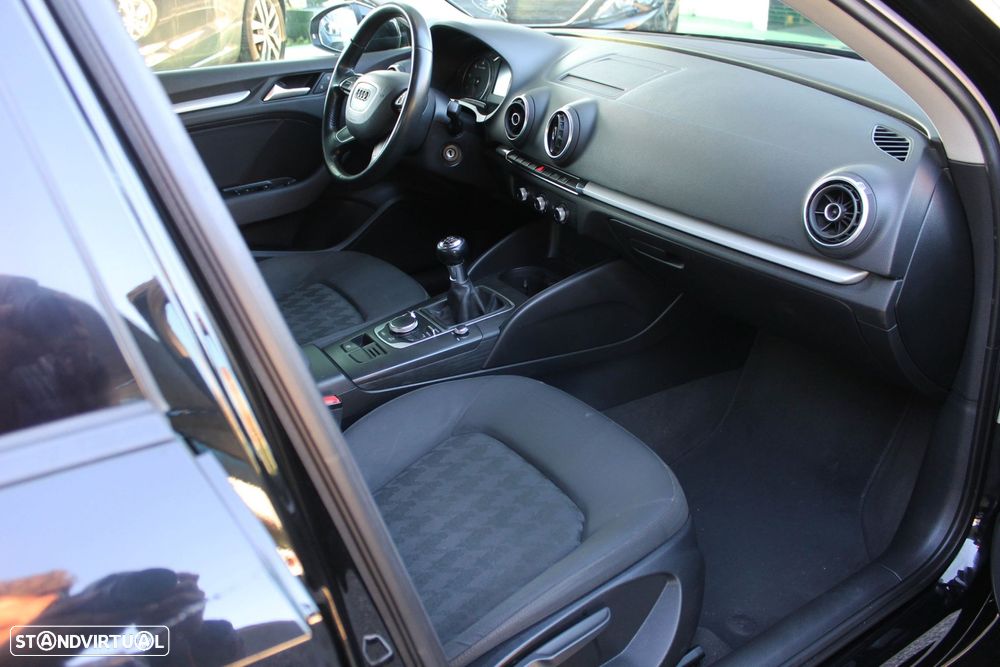 Audi A3 Limousine 1.6 TDI Sport - 23