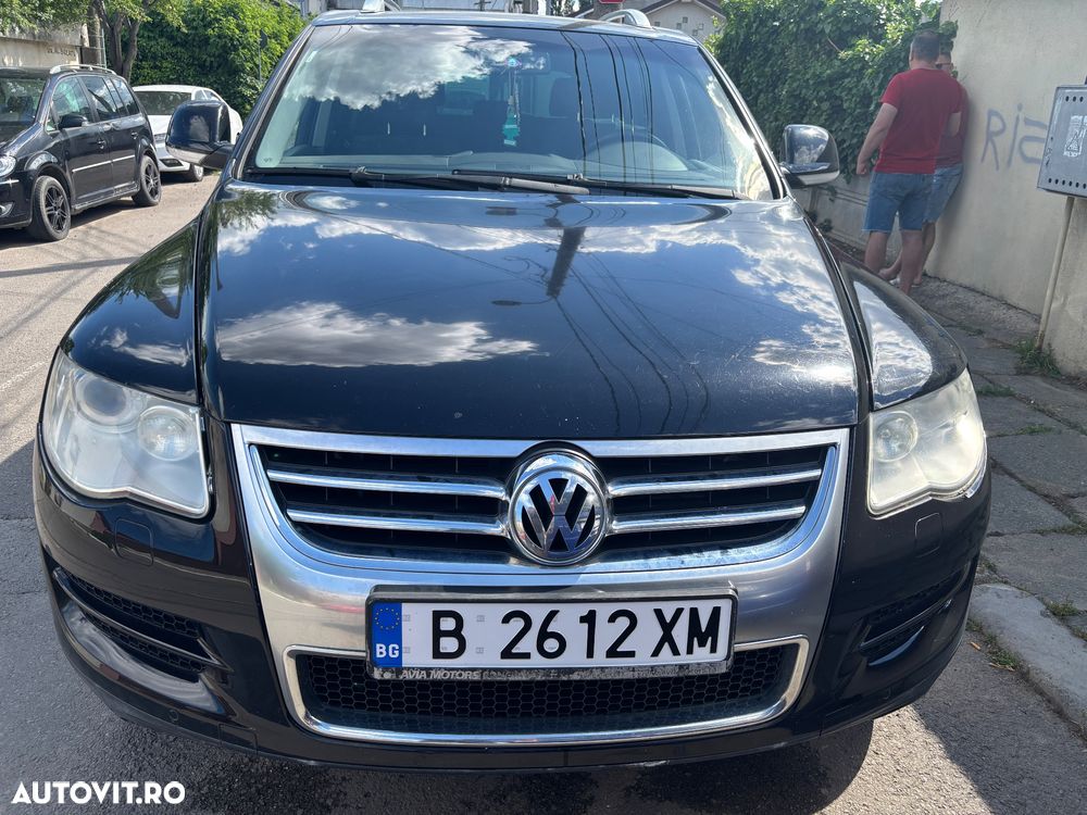 VOLKSWAGEN Touareg