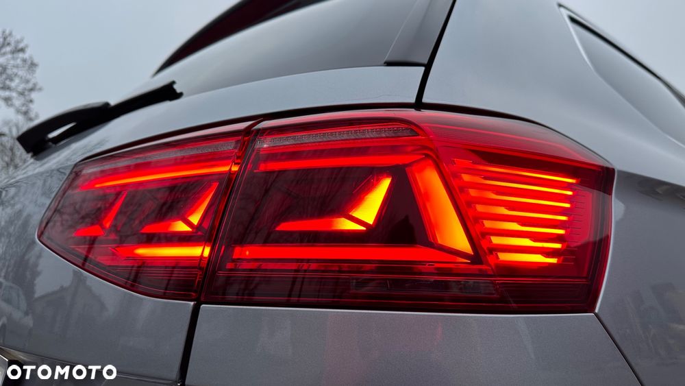 Volkswagen Passat 2.0 TDI EVO Elegance DSG - 18