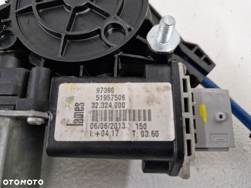 FIAT 500L PODNOŚNIK MECHANIZM SZYBY LEWY TYŁ 51957505 - 3