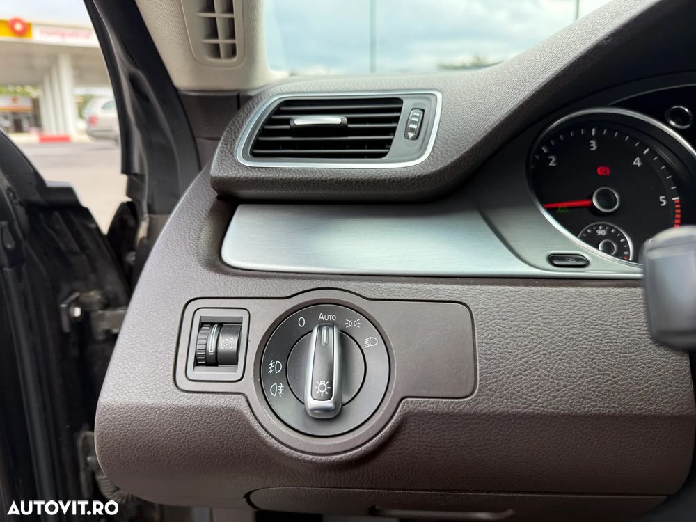 Volkswagen Passat CC - 10