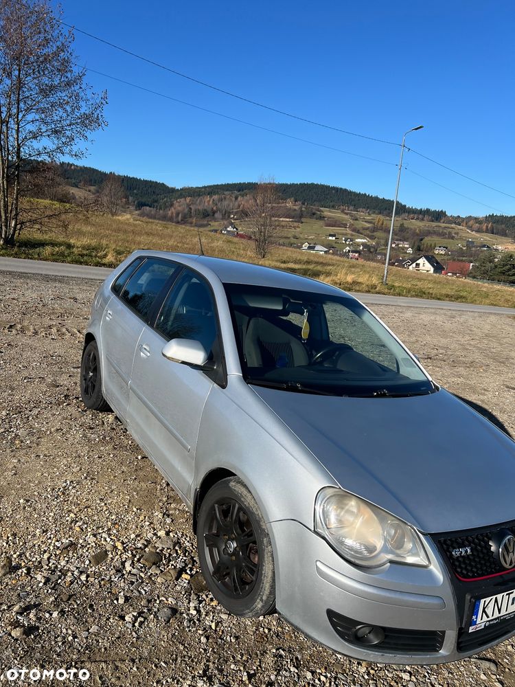 Volkswagen Polo - 1