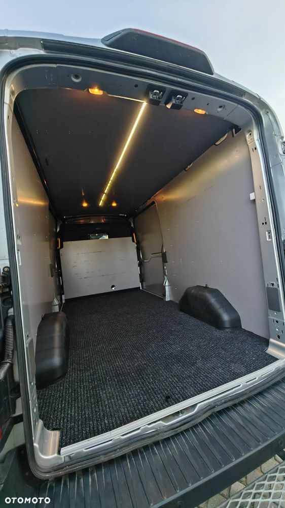 Ford Transit - 8