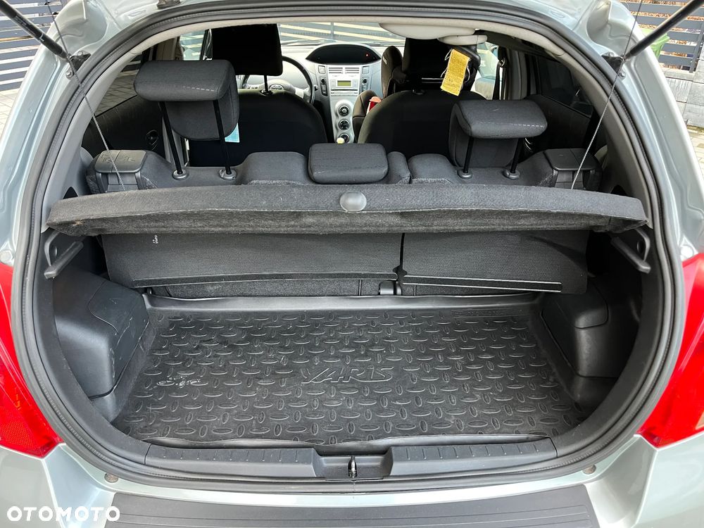 Toyota Yaris 1.3 Luna - 17