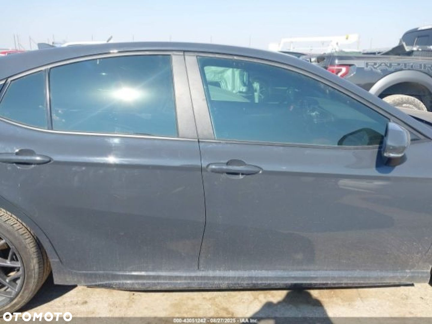 Toyota Camry - 5