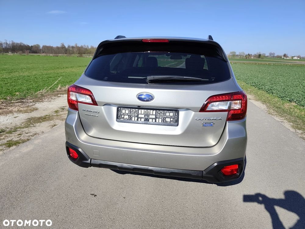 Subaru Outback 2.0D Exclusive Lineartronic - 6