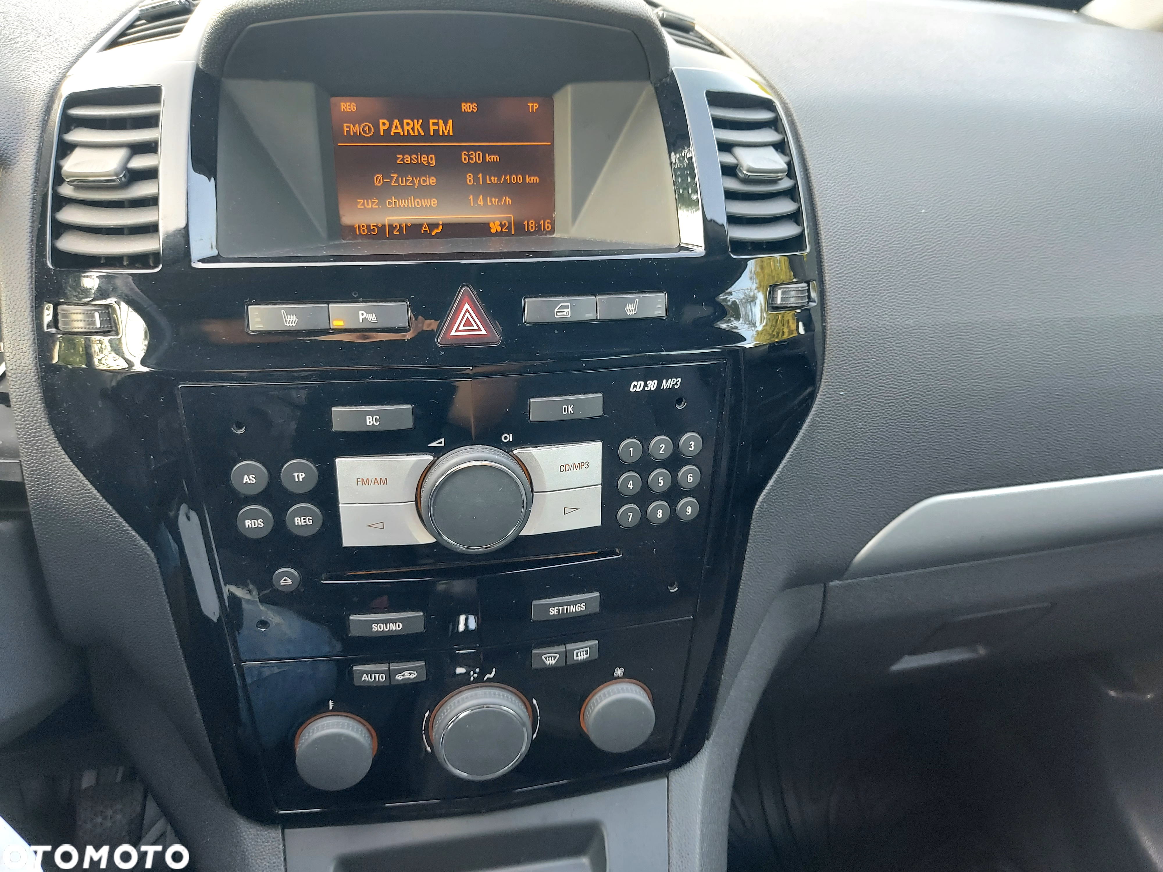 Opel Zafira 1.8 Cosmo - 18