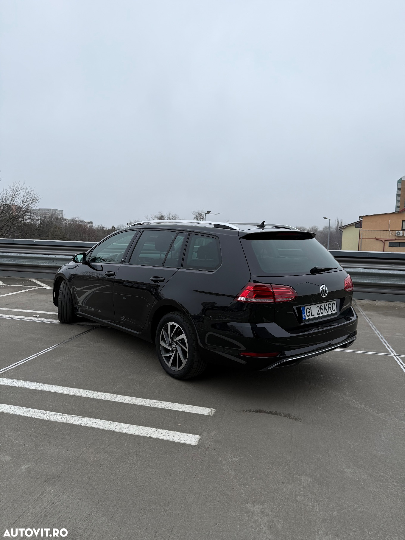 Volkswagen Golf 1.6 TDI Sound - 3