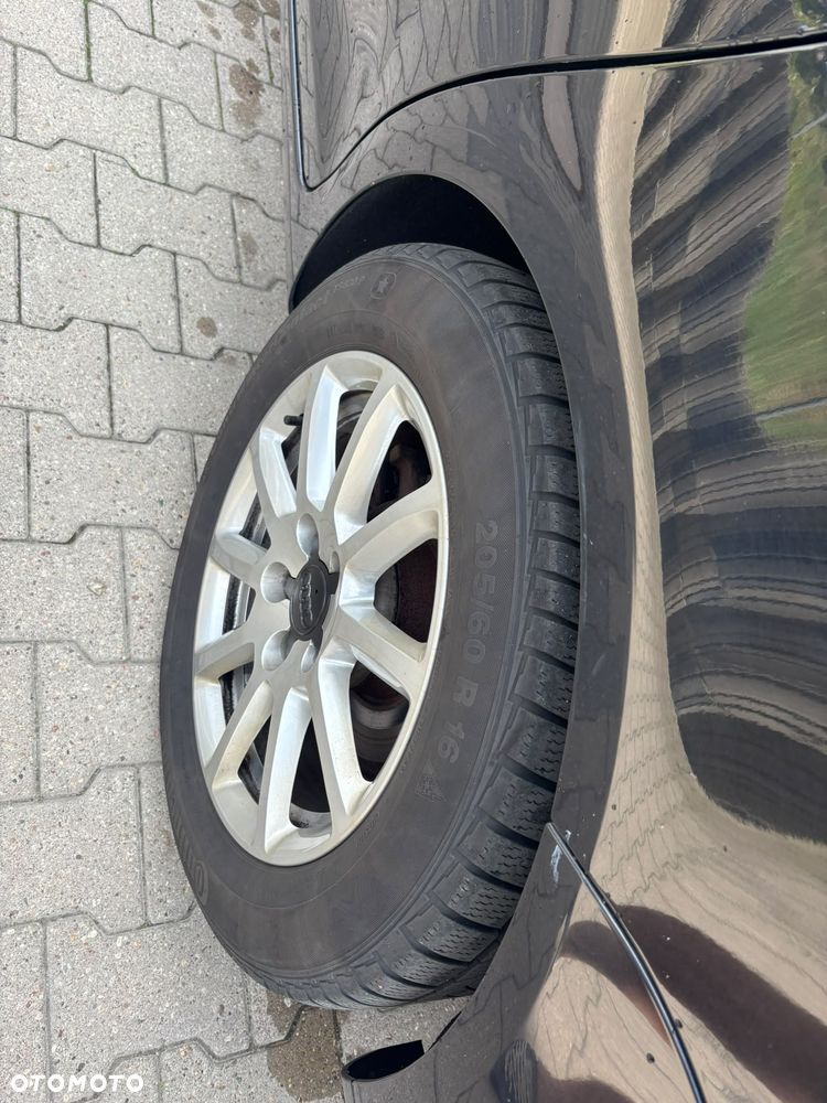 Volkswagen Golf 1.6 TDI DPF MATCH - 18