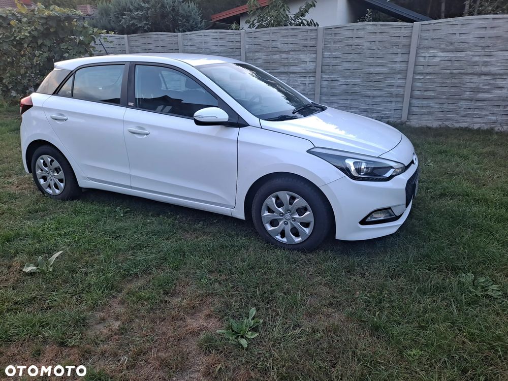 Hyundai i20 - 12