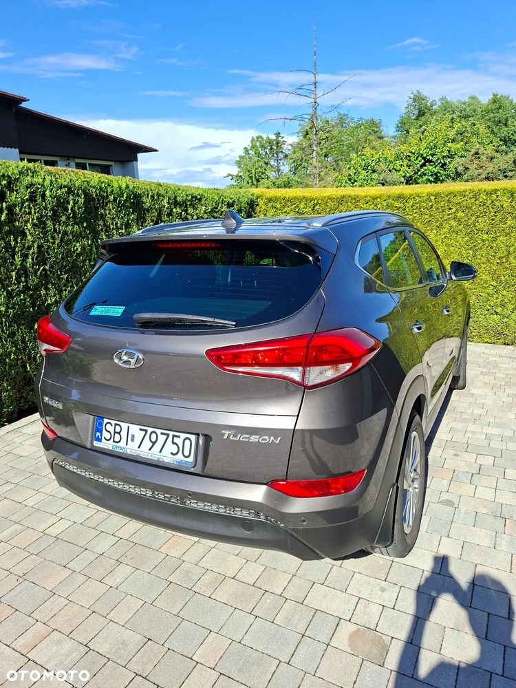 Hyundai Tucson 1.7 CRDI BlueDrive Style 2WD - 5